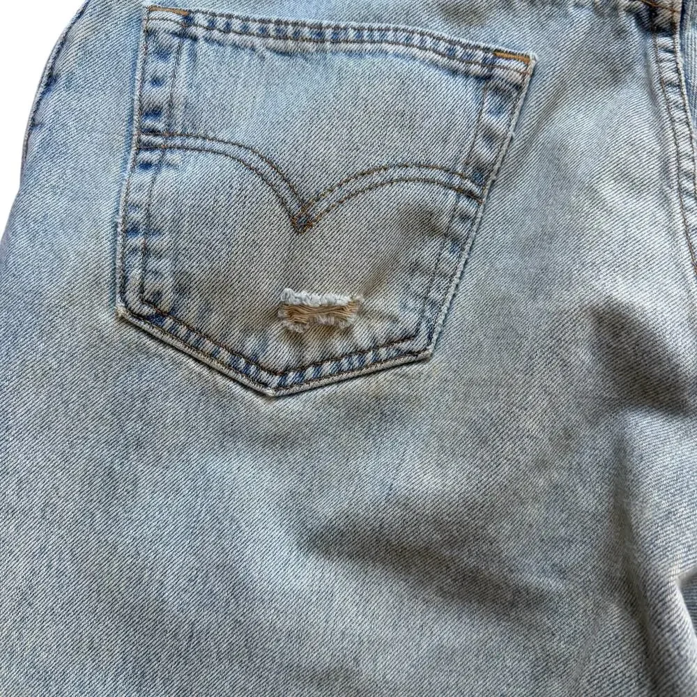 Vintage 90s Levis 560 Thrashed Distressed Jeans 36x32 Made‎ in Canada Grunge